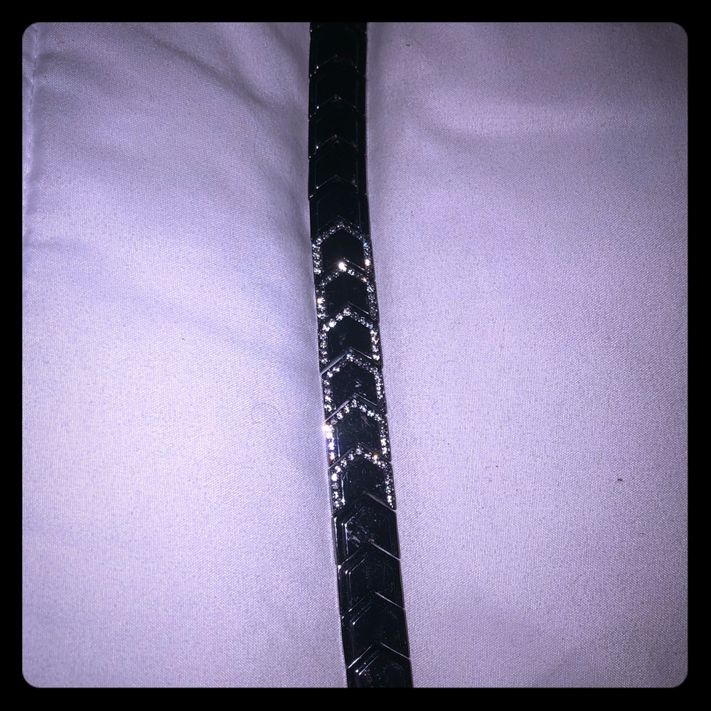 Blk metal bracelet (gunmetal)